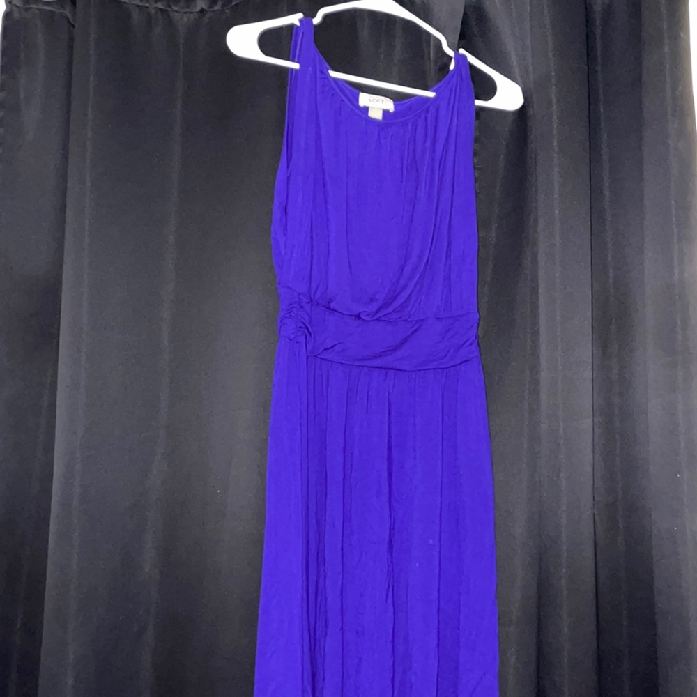 🌸 5/$20 DEAL LOFT Purple Flowy Stretch Dress